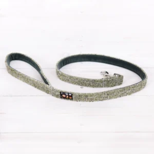Oscar and Hooch green tweed dog lead